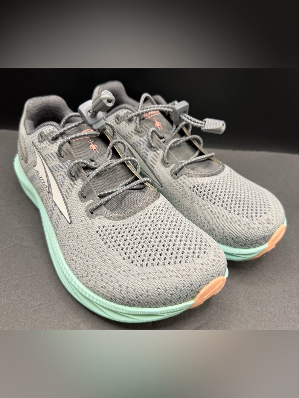 Altra Women's Escalante 4 SW Gray Upper w/Mint Midsole- Smartwool, Size:6.5
